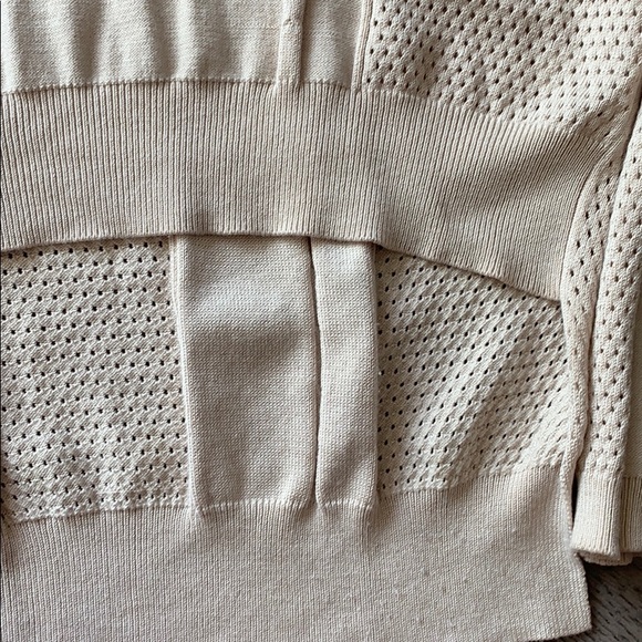 Jumper - Picture 7 of 8